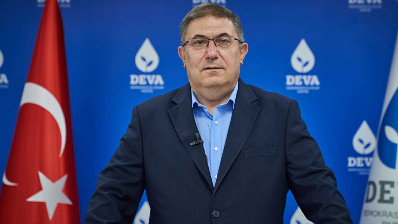 deva partili canakci enflasyona adeta benzin doktuler sonra su tabancasiyla sondurmeye calistilar eVMj5Khq