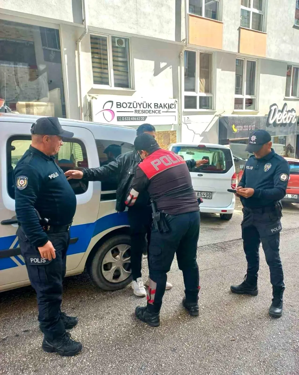 bilecikte huzur operasyonu suruyor eGqJAFJJ