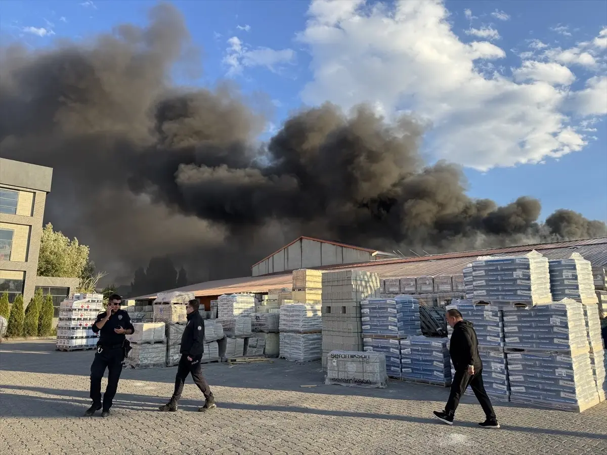 erzurum osbde yangin cikti AAlDcF4D