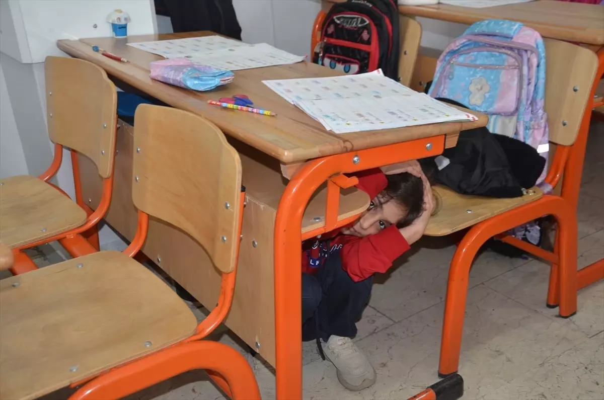 mebden afet bilinci icin tahliye tatbikati Z8bgFwiO.jpg