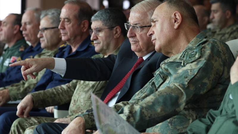 mill savunma bakani guler pkknin basta suriyede olmak uzere tum uzantilari silahlarini teslim etmeli 7xsCtEiv