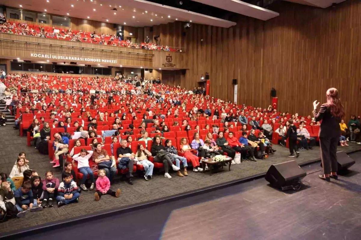 sermin yasardan turkcenin zenginligi uzerine dusundurucu soylesi yClgwWxW.jpg