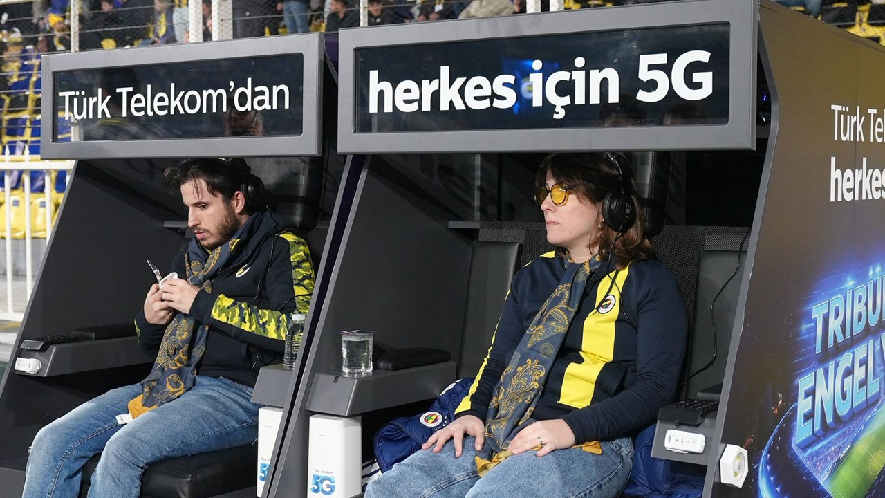 Türk Telekom’dan dünyada ilk: Görme engelli taraftarlar için 5G destekli tribün