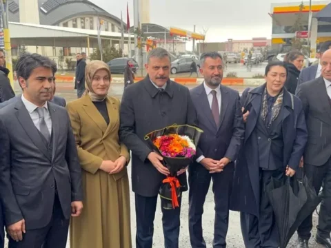 İçişleri Bakanı Çiftçi Ağrı’da AK Parti Teşkilatı ile Bir Araya Geldi